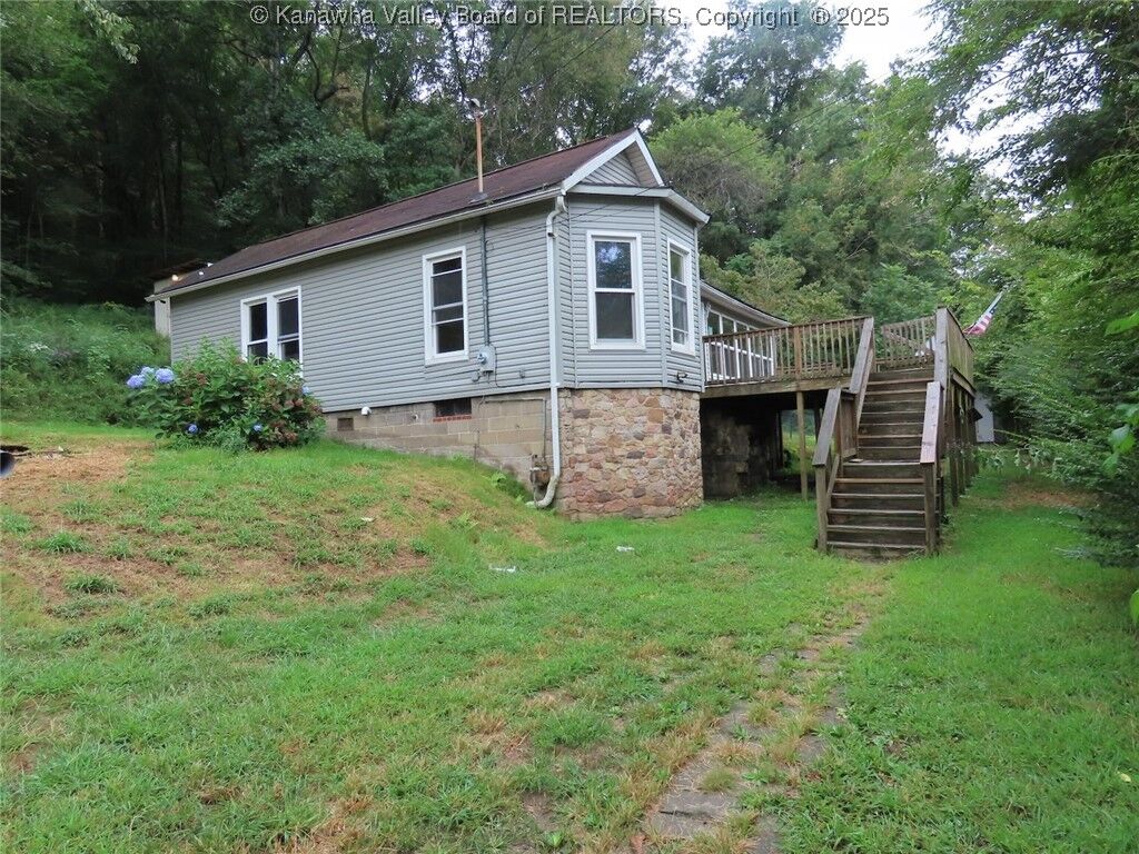 Property Photo:  24376 Maccorkle Avenue  WV 25103