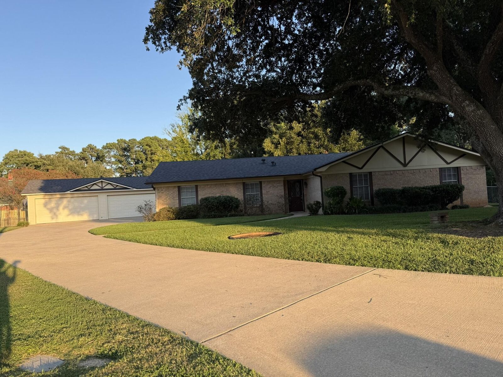 Property Photo:  214 Ivy Lane  TX 75605 