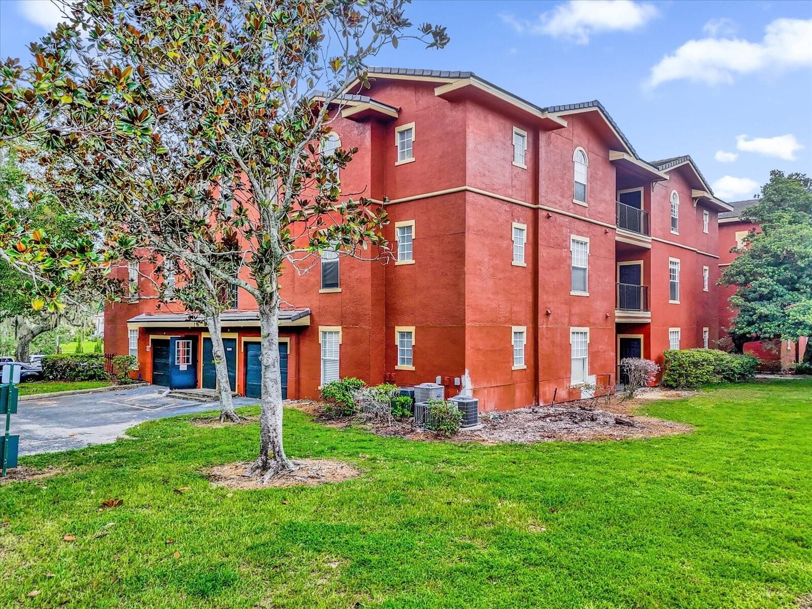 Property Photo:  122 Vista Verdi Circle 232  FL 32746