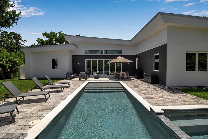 Property Photo: 2231 Wood Street FL 34237