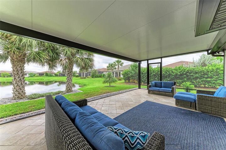 Property Photo:  7025 Holbrook Cove  FL 34202 