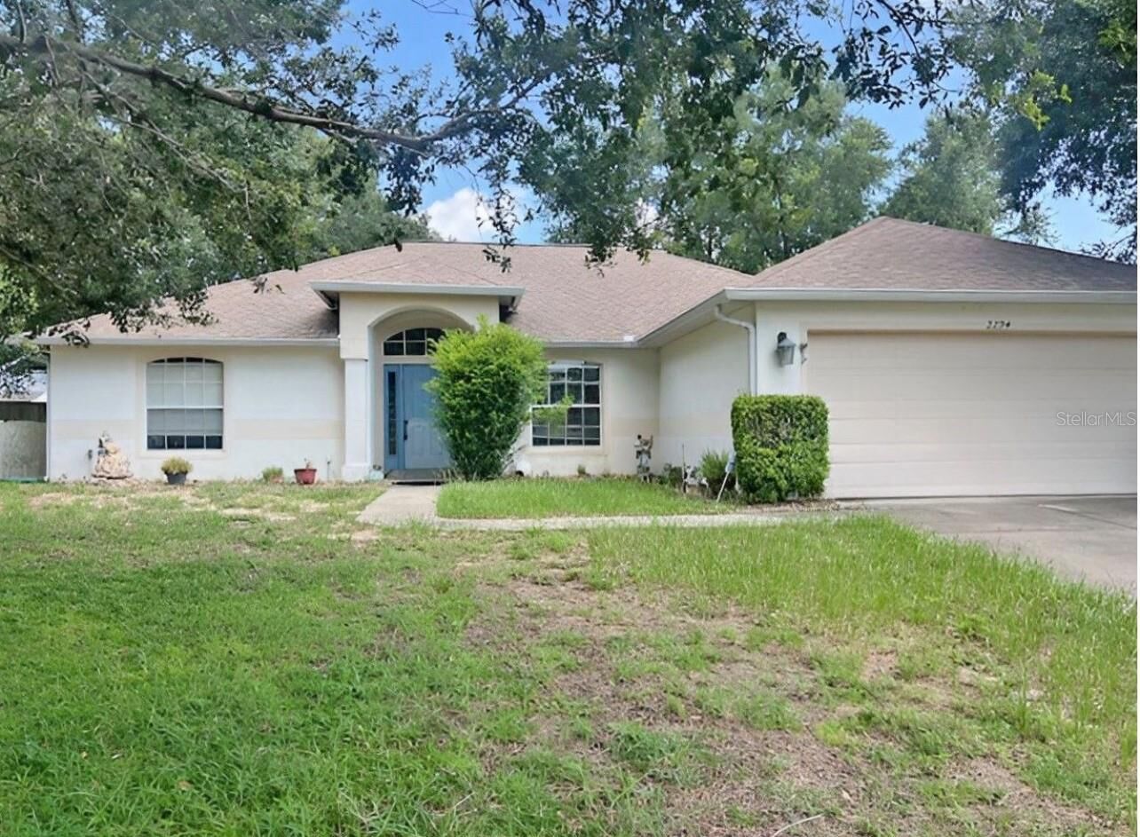 Property Photo: 2294 Knollwood Drive FL 34748