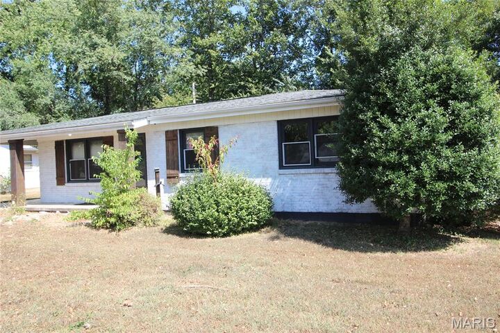 Property Photo:  111 Watson Street  MO 63645 