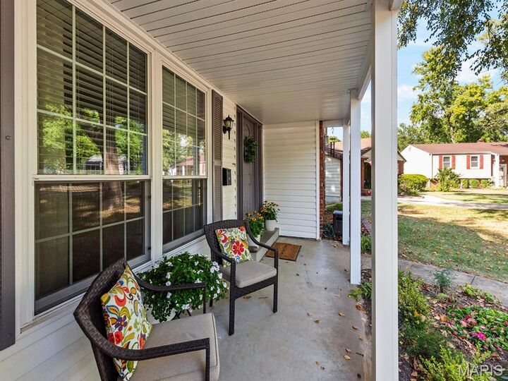 Property Photo:  147 Maple Hill Lane  MO 63122 
