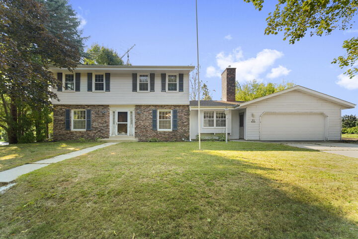 N77w7565 Chestnut St  Cedarburg WI 53012 photo