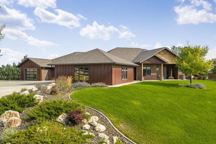 Property Photo: 7020 Prestwick Road SD 57702