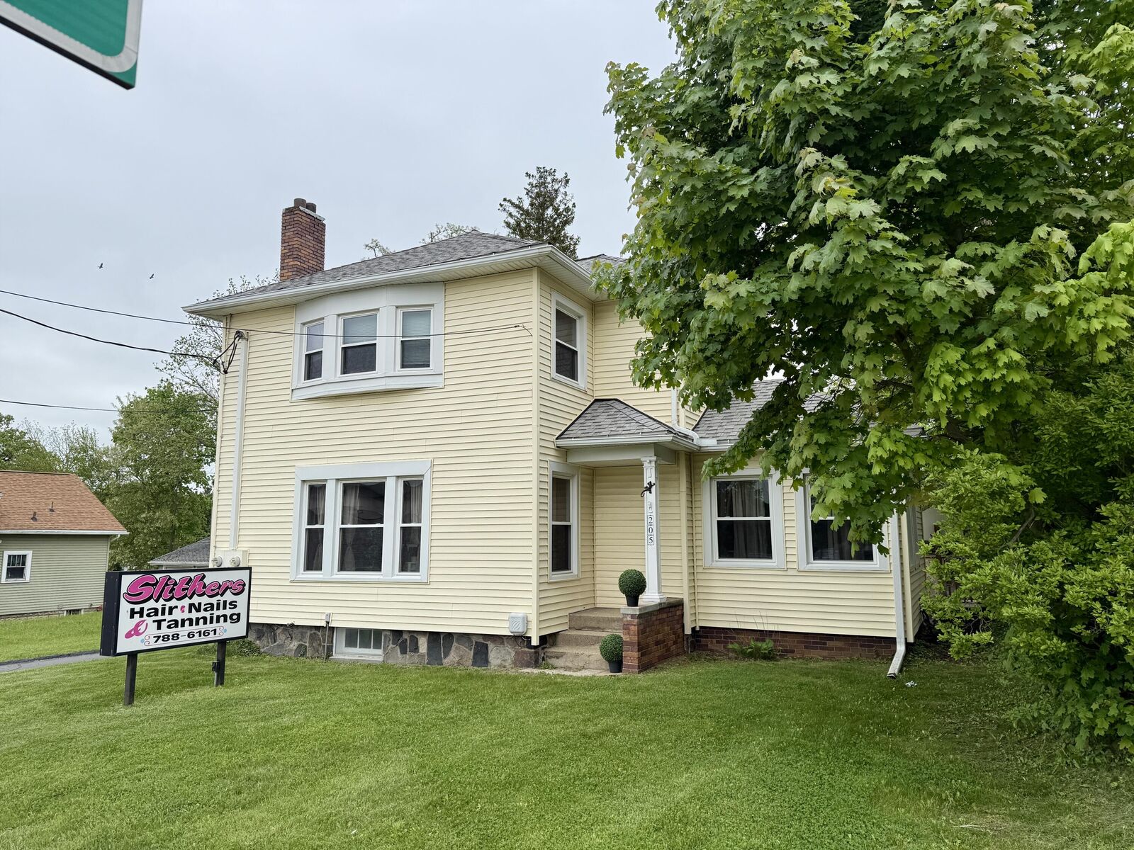 Property Photo:  205 N West Avenue  MI 49201 