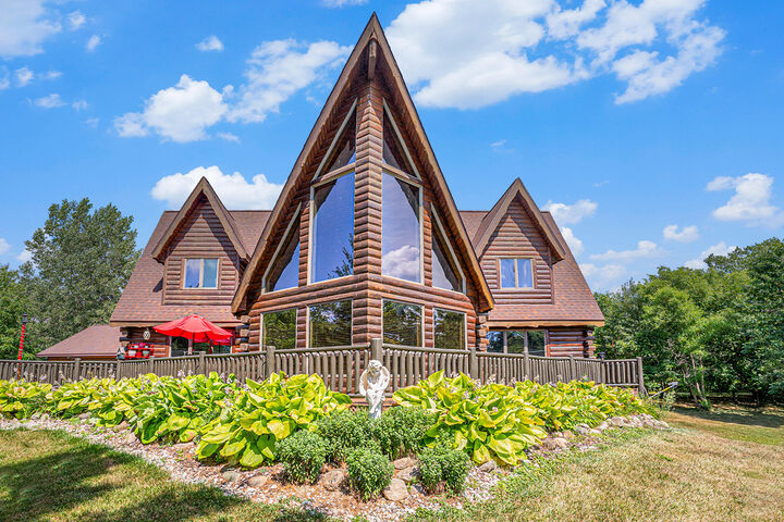 4667 52nd Street  Holland MI 49423 photo