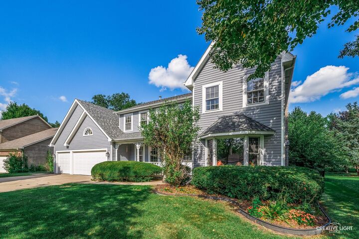 Property Photo:  309 Northampton Drive  IL 60543 