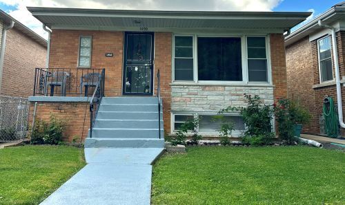 Property Photo: 3250 N Natchez Avenue IL 60634