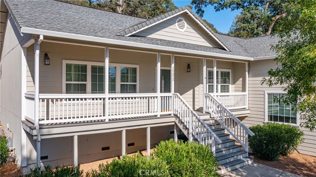 Property Photo:  19252 Mountain Meadow N  CA 95467 