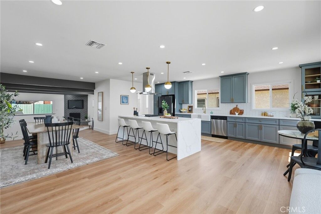 Property Photo:  5939 Greentop Street  CA 90713 