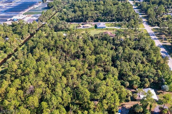 Property Photo:  1891 23rd Street SW  FL 34117