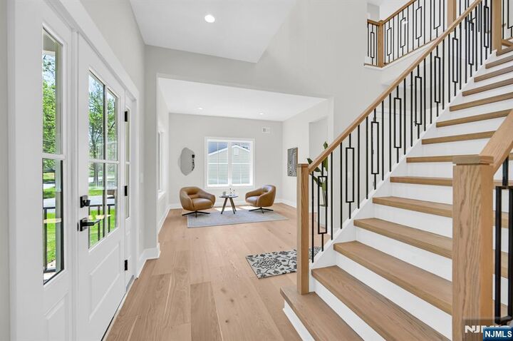 Property Photo:  17 Arlington Drive  NJ 07039 