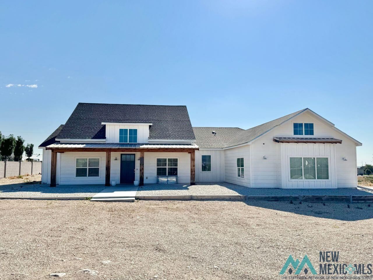 Property Photo: 204 Doporto Court NM 88220