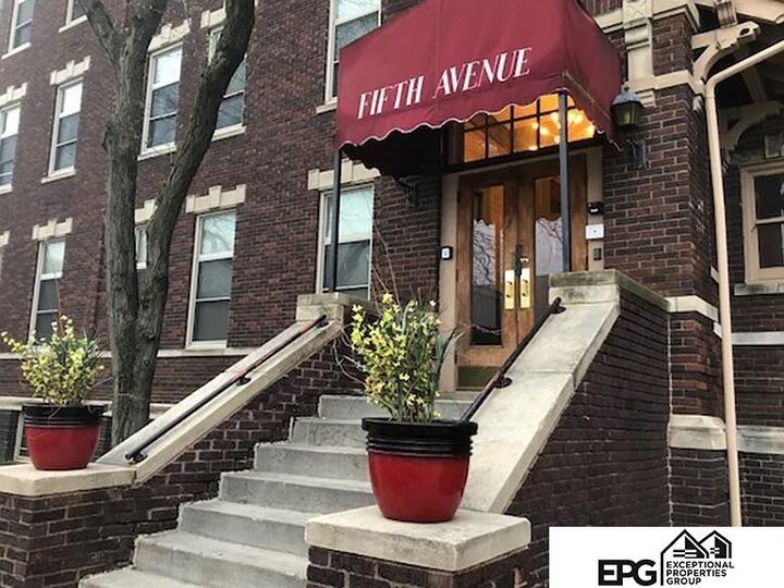 Property Photo: 121 S 25th Street NE 68131