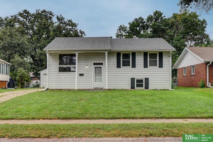 13469 Frederick Street  Omaha NE 68144 photo