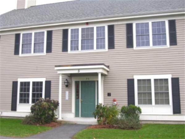 Property Photo:  3 Abbott Lane 6  MA 01742 