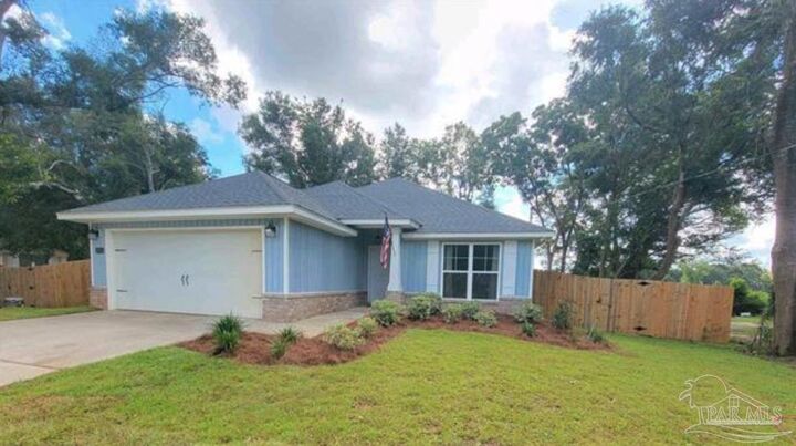 4724 W Spencer Field Rd  Pace FL 32571 photo
