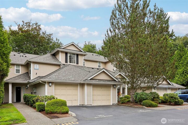12118 NE 171st Place E202  Bothell WA 98011 photo