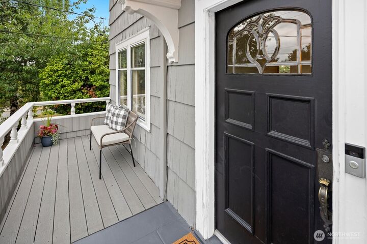 Property Photo:  3106 NE 60th Street  WA 98115 