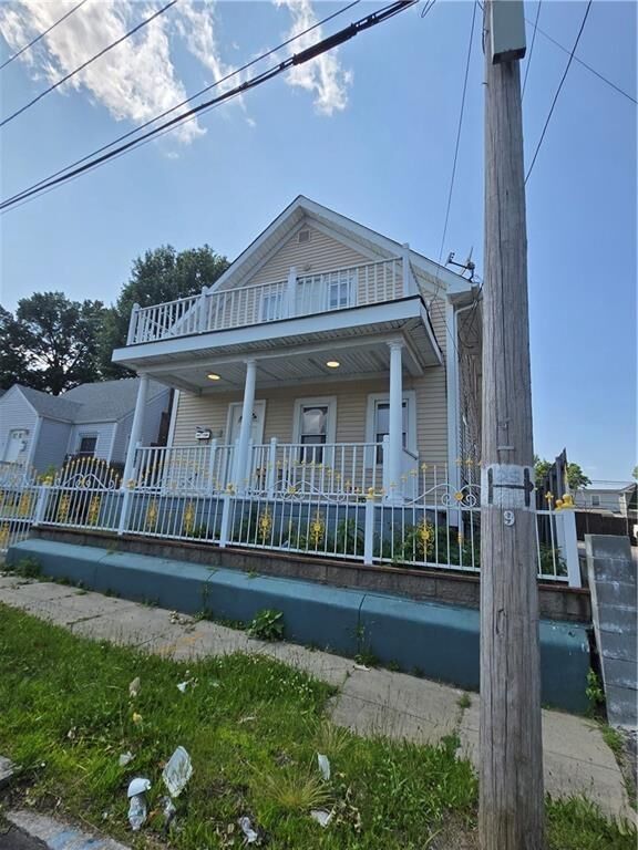 Property Photo:  133 Byfield Street  RI 02905