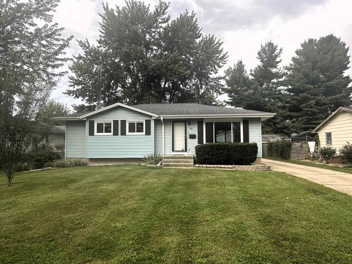 Property Photo:  309 East 8th Avenue  WI 53520 