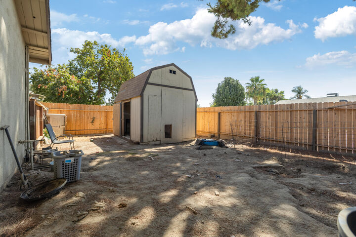 Property Photo: 214 S Newcomb Street CA 93257