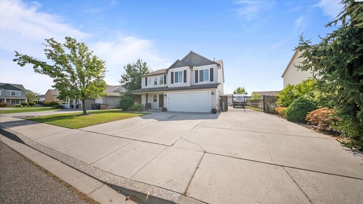 Property Photo: 9712 Norfolk Dr WA 99301
