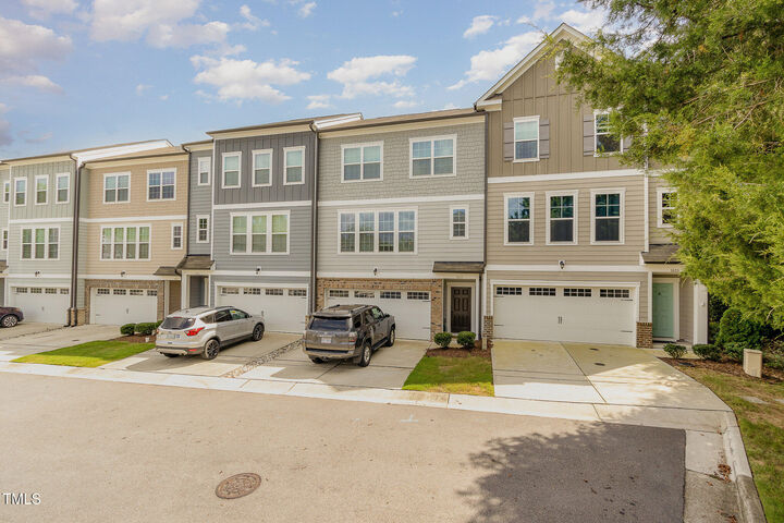 1415 Regents Lane  Apex NC 27502 photo