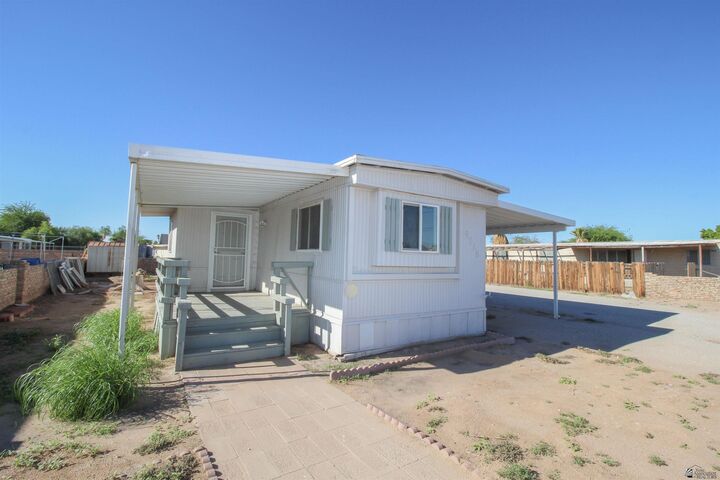 Property Photo: 9345 S Frontage Rd AZ 85365