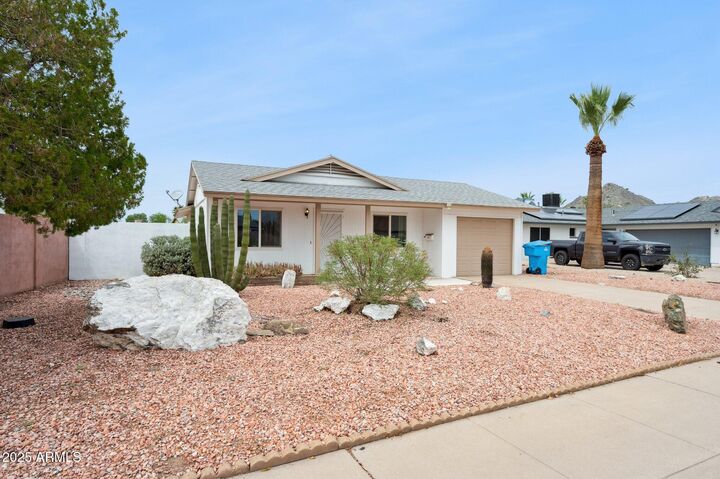 Property Photo: 12428 N 25th Place AZ 85032