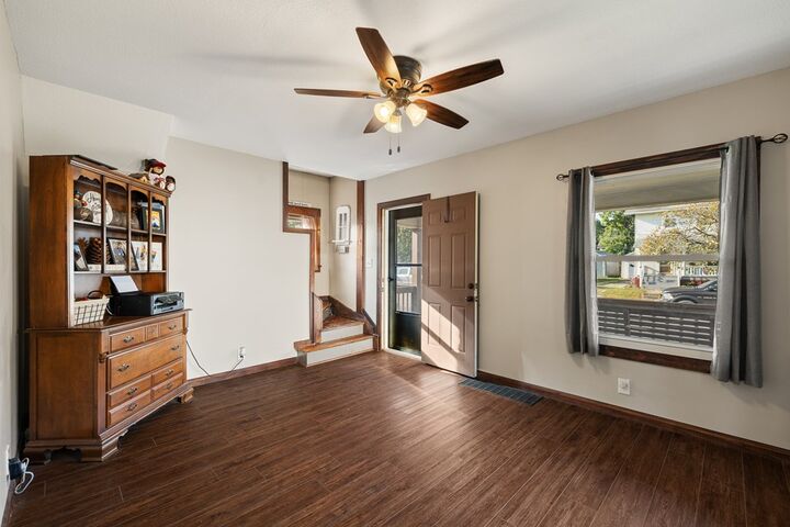 Property Photo:  748 Ohio St  OH 44805 
