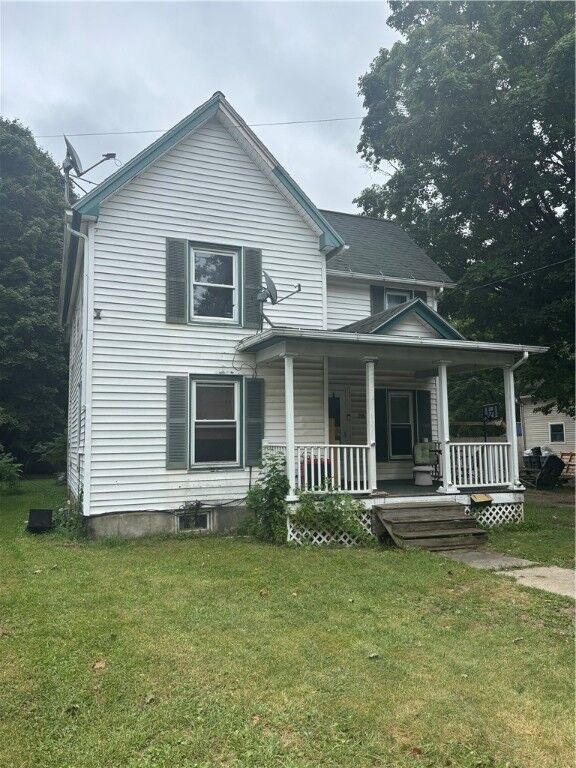 Property Photo:  28 Robie Street  NY 14810 