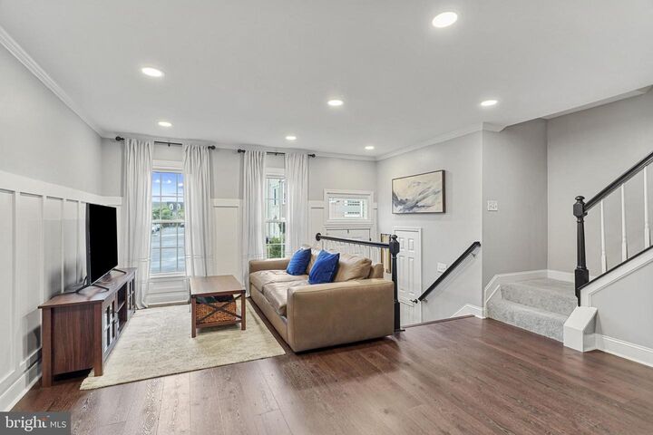 Property Photo:  1231 Quaker Hill Drive  VA 22314 