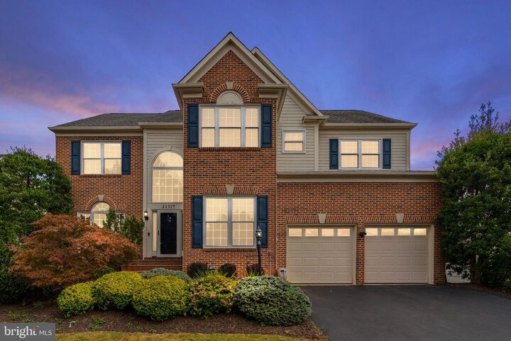 Property Photo:  21314 Fultonham Circle  VA 20147 