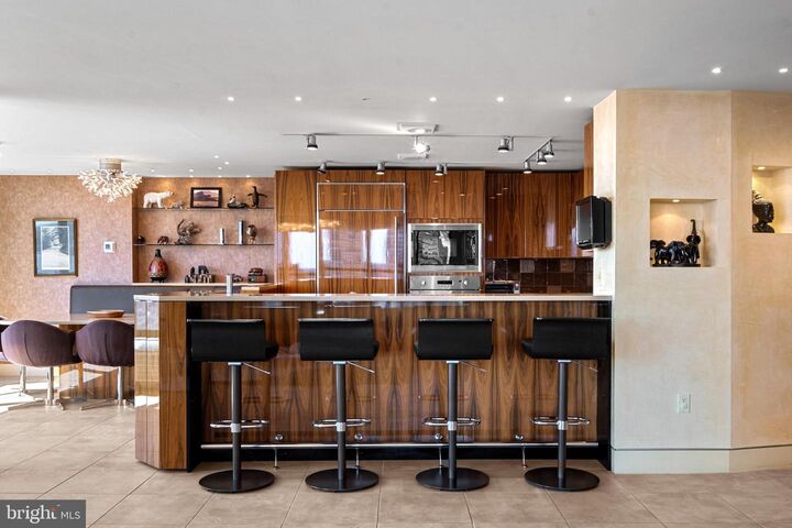 Property Photo: 233 S 6th Street 2009 PA 19106