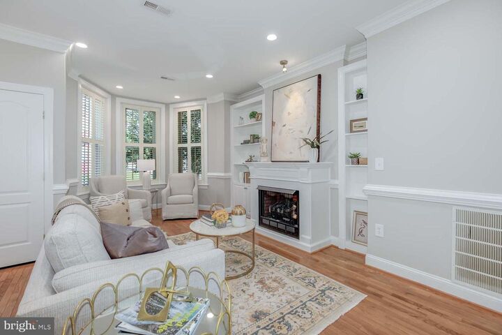 Property Photo:  1255 I Street NE  DC 20002 