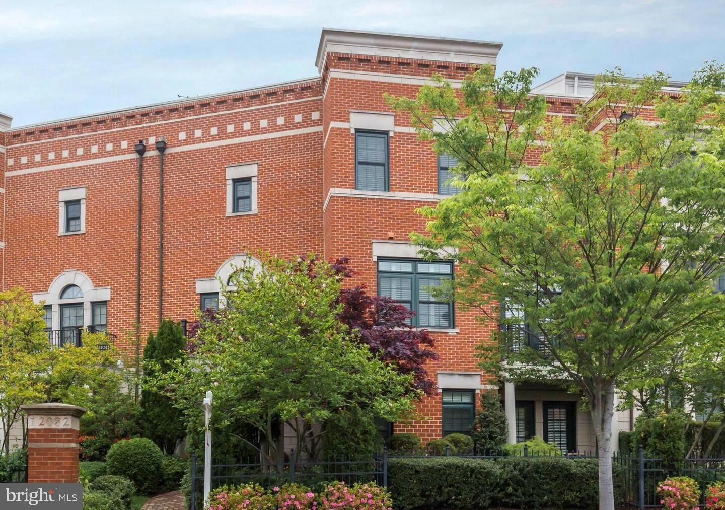 Property Photo: 12082 Chancery Station Circle VA 20190