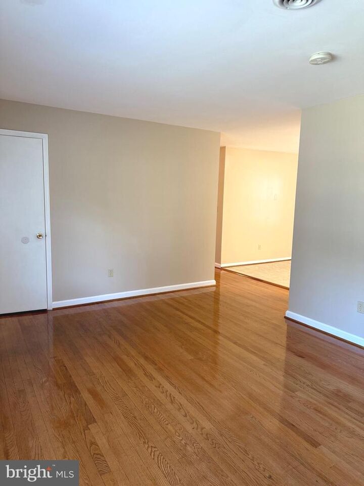 Property Photo: 112 Laurel Avenue VA 22408