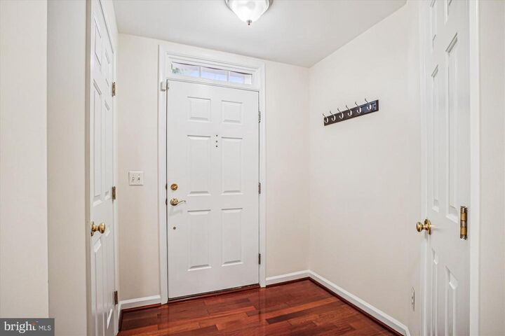 Property Photo:  7851 Dogue Indian Circle  VA 22079 