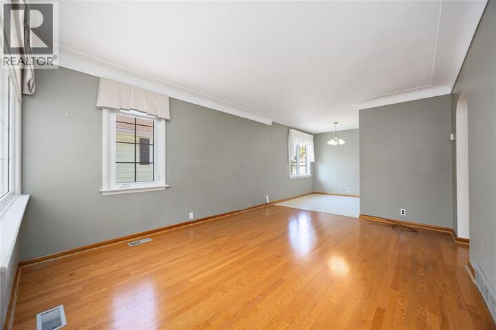 Property Photo:  90 Mayfair Drive  ON N7S 1K9 