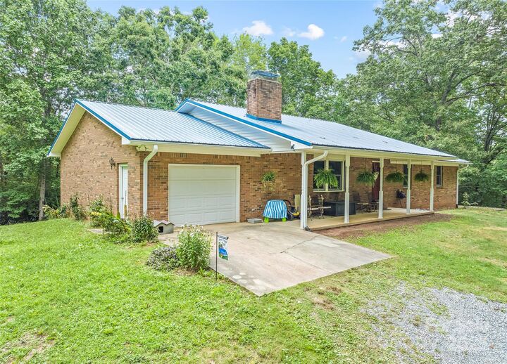 400 Sunset Heights  Canton NC 28716 photo