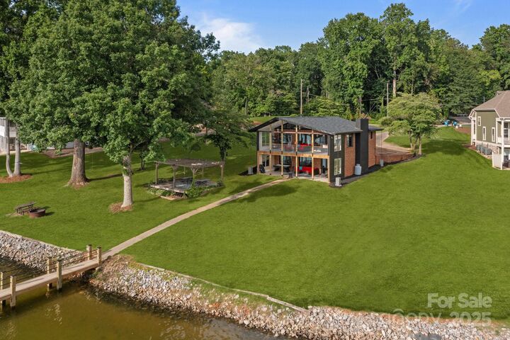 4159 Todd Street  Sherrills Ford NC 28673 photo