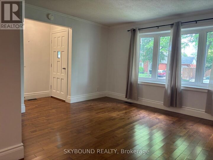Photo de la propriété:  3857 Panama Court Upper Unit  ON L2J 3Z8 