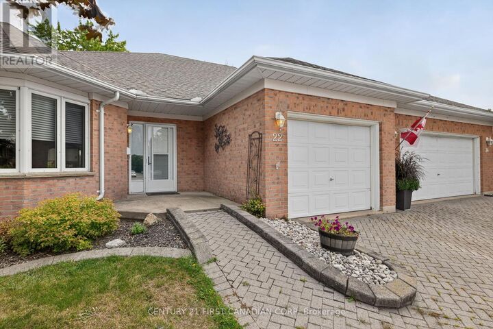 Property Photo: 22 Ilderbrook Circle ON N0M 2A0