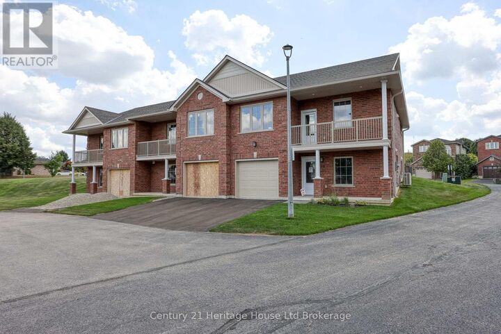 Property Photo:  19 Anderson Street 14  ON N4S 9A3 