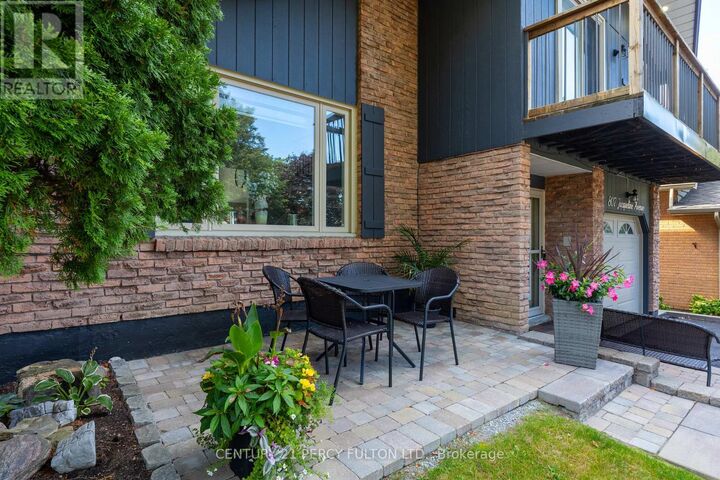 Property Photo:  807 Jacqueline Avenue  ON L1V 3B2 