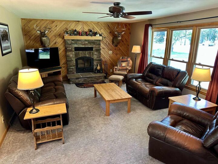 Property Photo: 6313 Hunt Street WI 54476