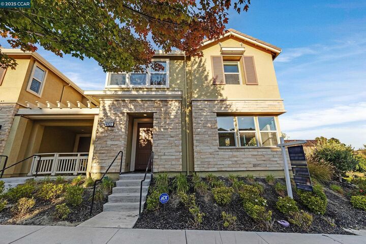 Property Photo: 4107 Wallis Ranch Dr CA 94568